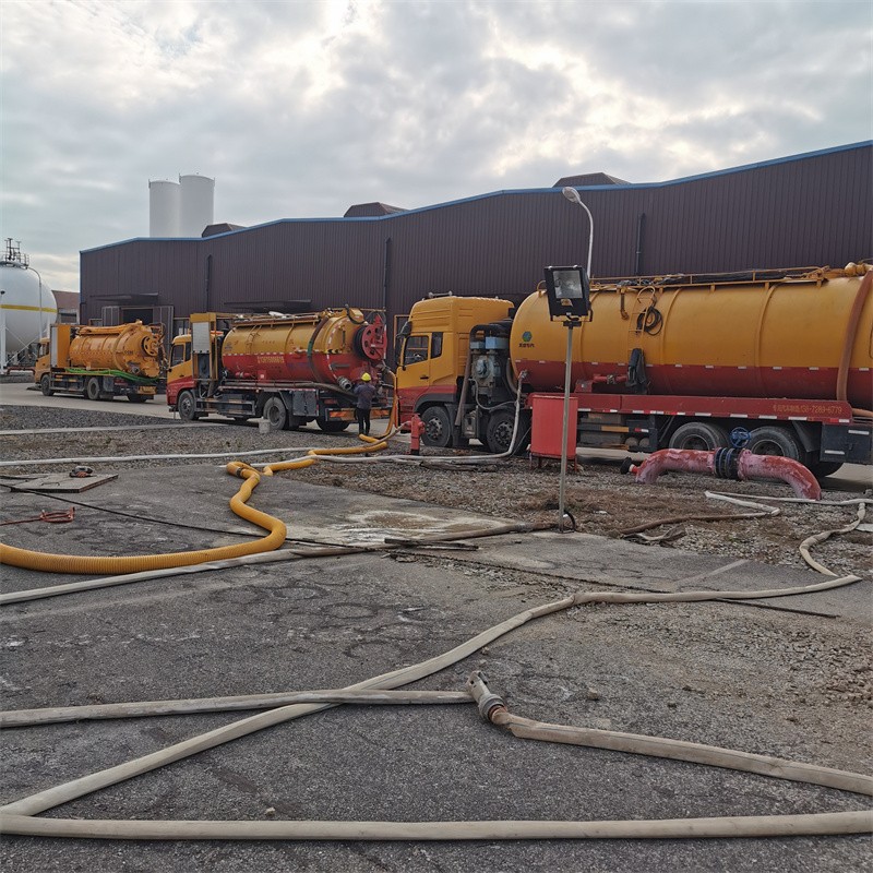 斗门污水池清理