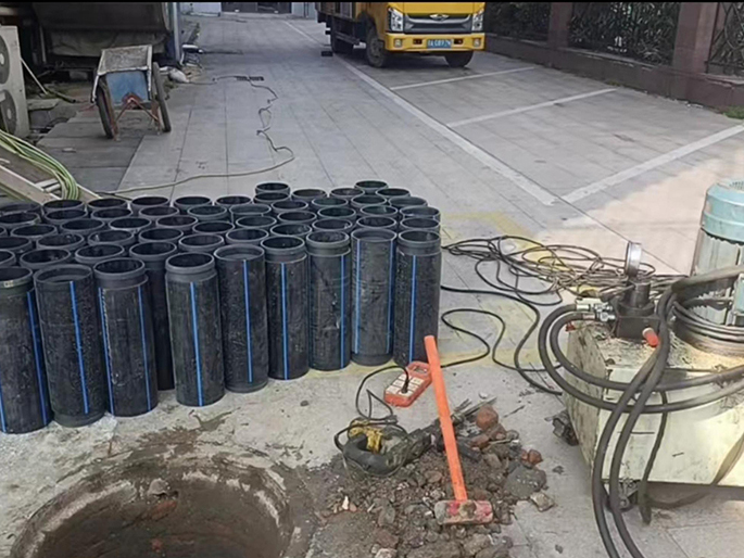 斗门PE置换管厂家 DN315置换管 非开挖管短管置换